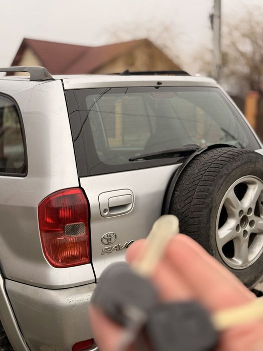 TOYOTA Rav4  2.0 D4d Off Road 4x4  jimmy vitara