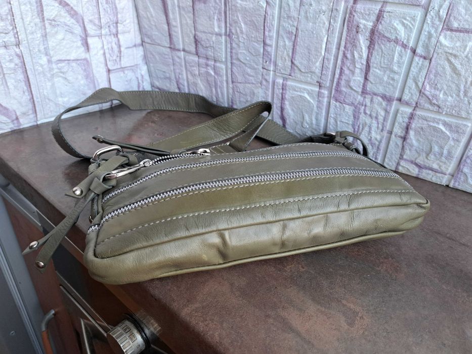 дамска чанта,Mango,зелена малка чантичка-естествена кожа