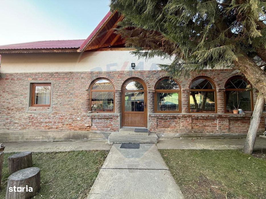 Casa cu teren de vanzare Golesti-Ramnicu Valcea / Manastirea Filimon