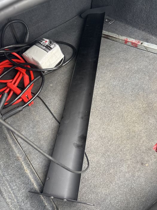 Eleron universal negru