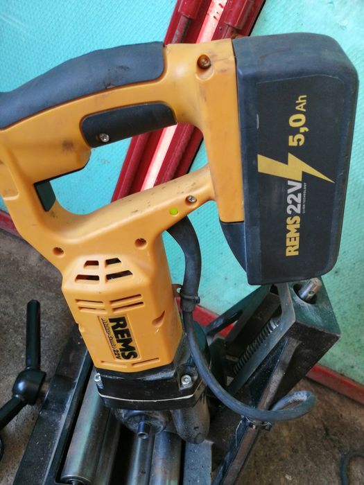 Акумулаторен тръборез Rems cento