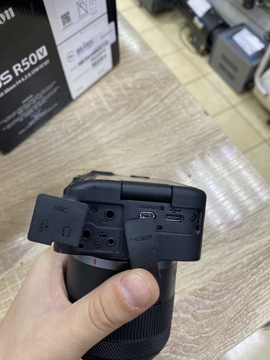 Фотоаппарат Canon EOS R50v (Ос14Б)