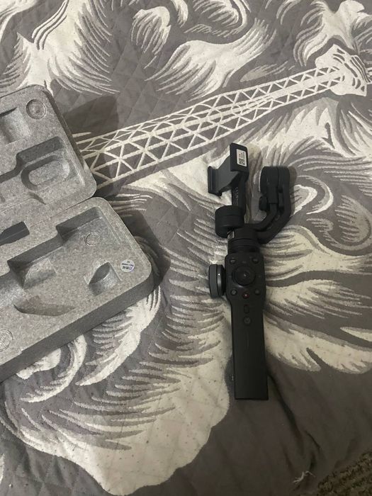 Стабилизатор для съемки Zhiyun Smooth 4