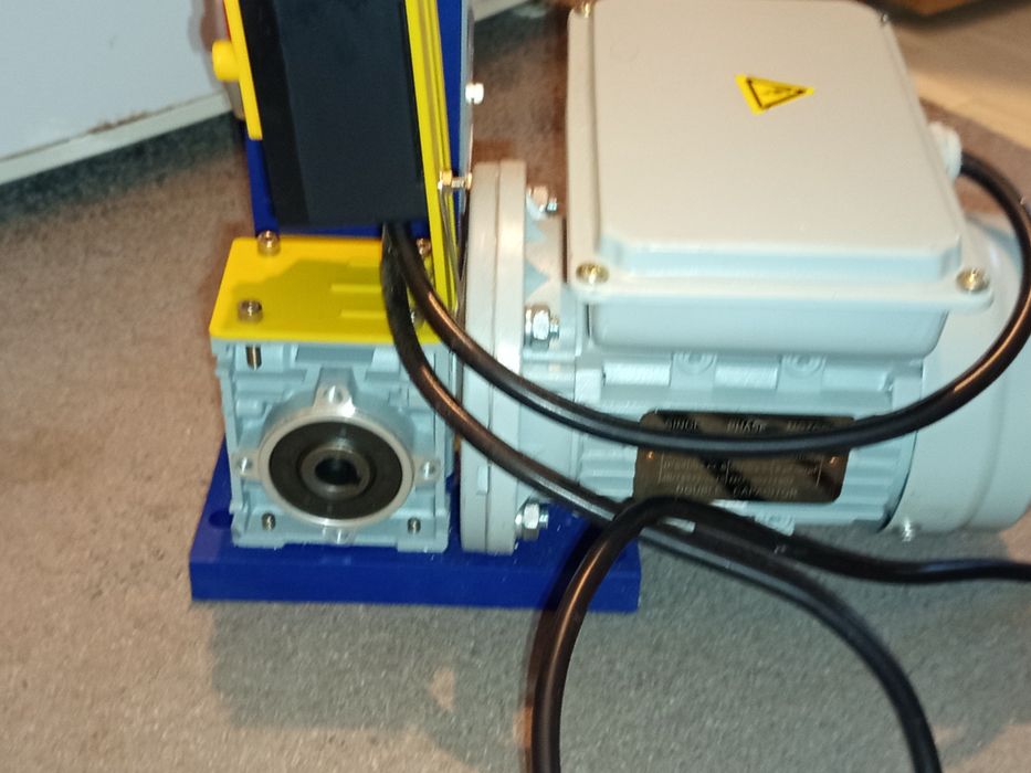 Masina electrica de dezizolat cabluri, 1.5mm-25mm, 180W
