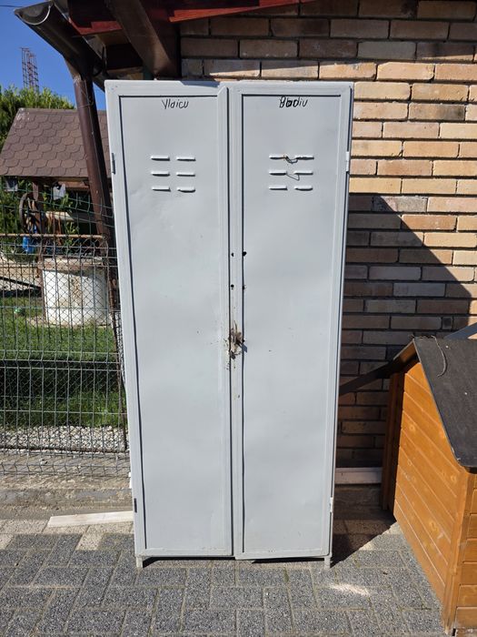 Dulapuri metalice ,vestiare.