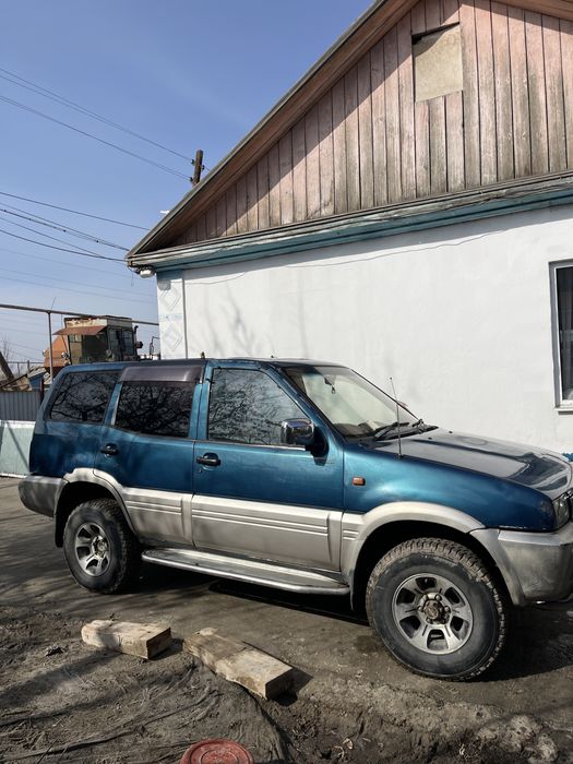 Ниссан Мистрал 2.7