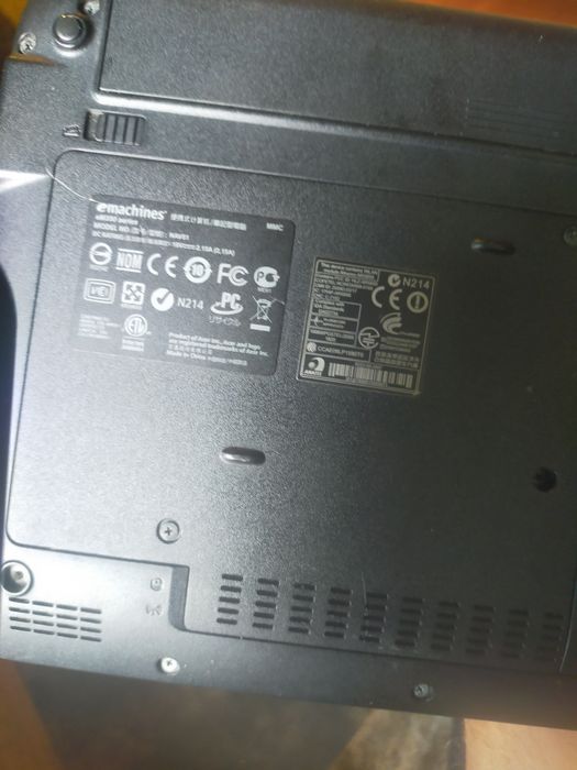 Продам ноутбук emachines