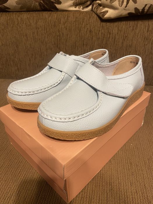 Pantofi de piele