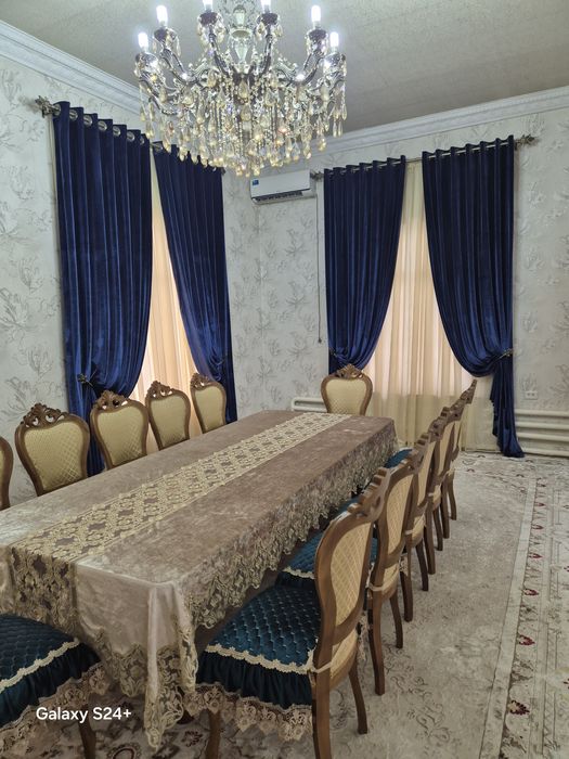 Олтин тепа махалласида уй сотилади. 11 хона