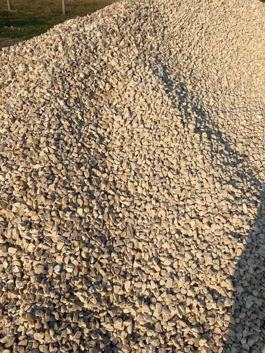 Piatra nisip pamant calcar piatra concasata