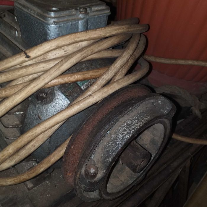 Vând circular cu motor mare monofazic