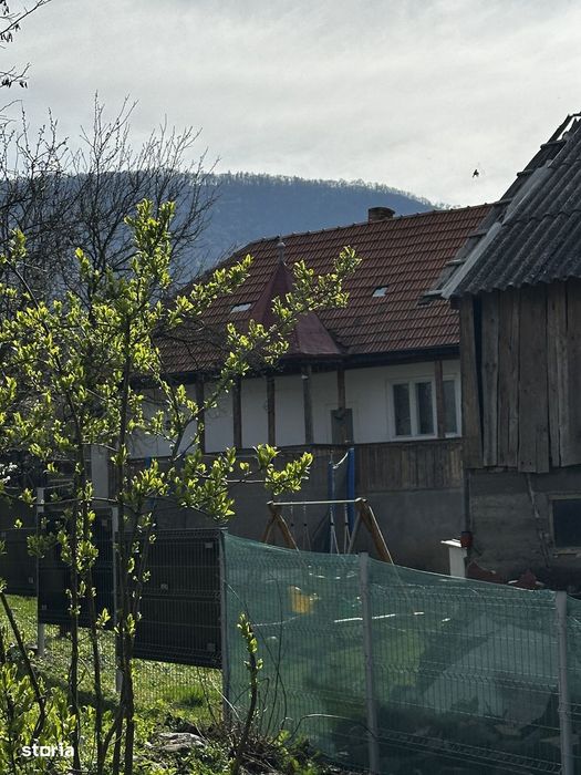 Casa de vanzare In Capusul Mic