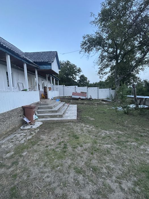 Vand casa in Miroslovesti