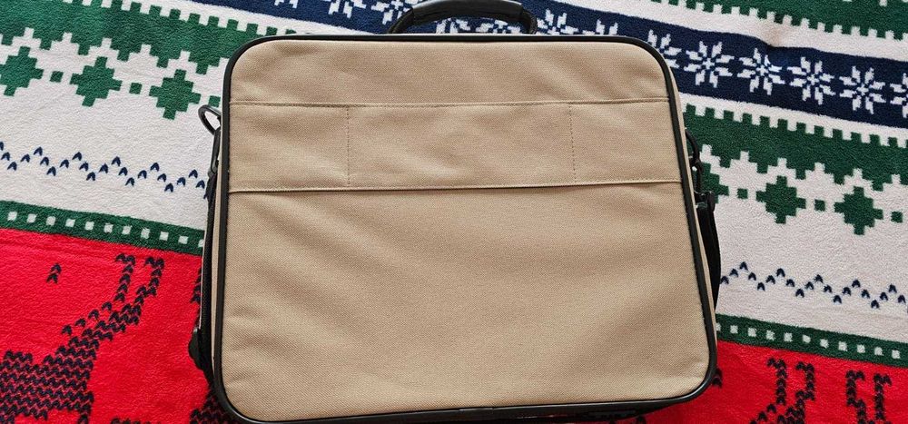 Vand Geanta Laptop 15 inch