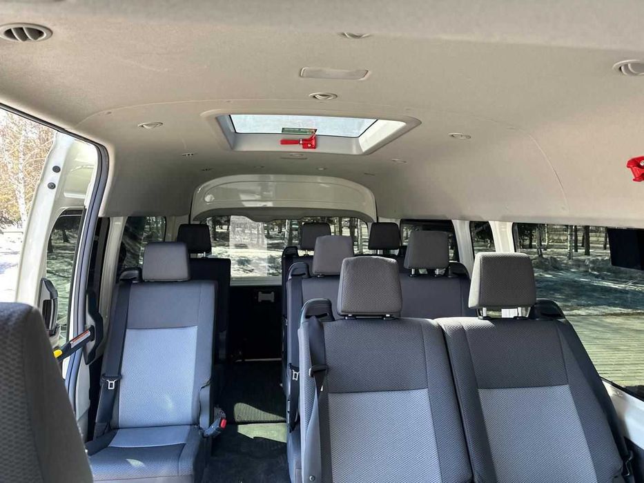 С ВОДИТЕЛЕМ! Аренда авто Прокат Toyota Hiace Хайс минивэн автобус