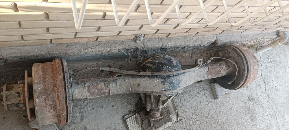 Исузи задний мост сотилади