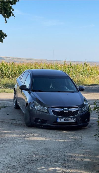 Vând sau schimb Chervolet Cruze
