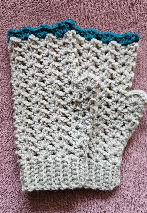 Ръкавици, плетени на една кука