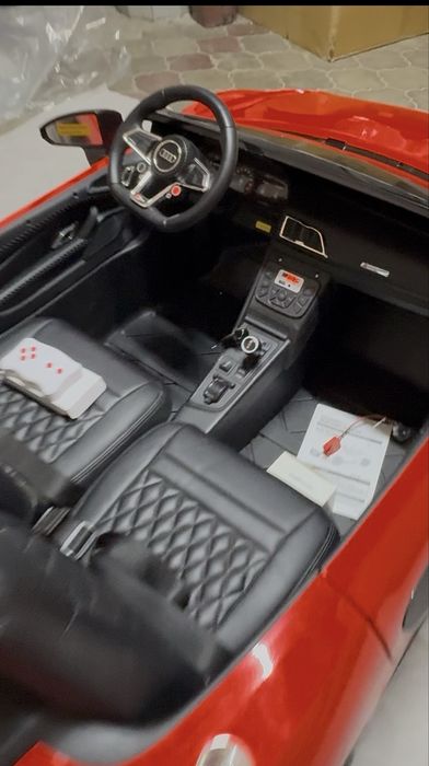 AUDI RS8 katta bolalar mashinasi лицензионная детская машина 24V 4x4