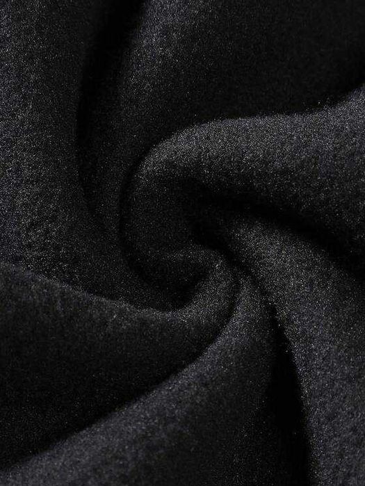 Hanorac negru cu fermoar, cu design grafic alb