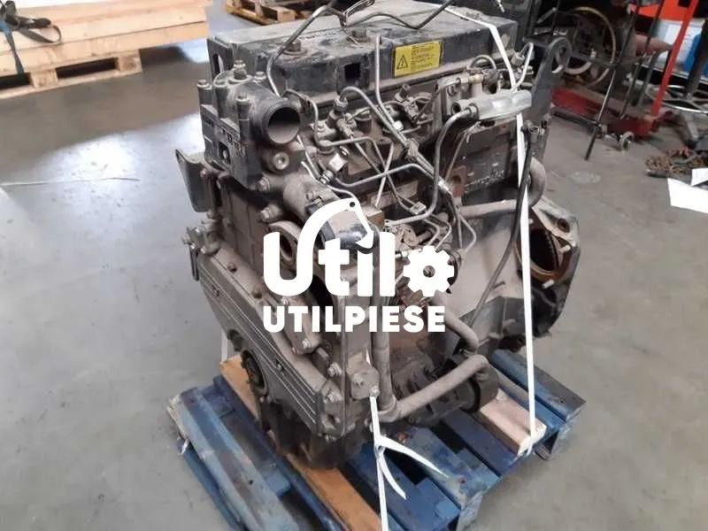Motor Perkins AB50591 1004-4T 85.5kW + piese Perkins - Verificat