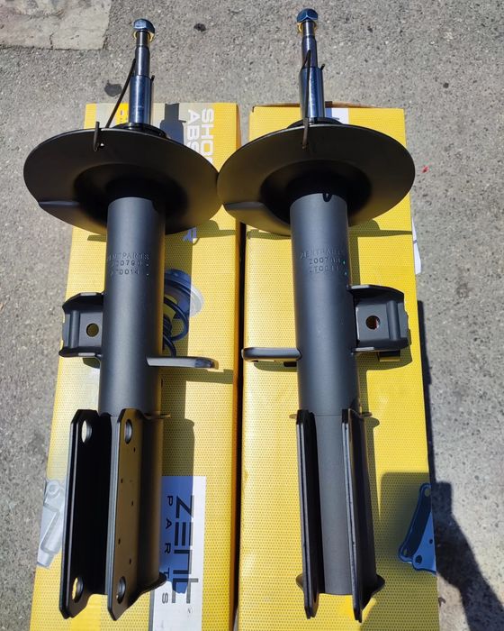 BMW X5 E53 амортизатор передний