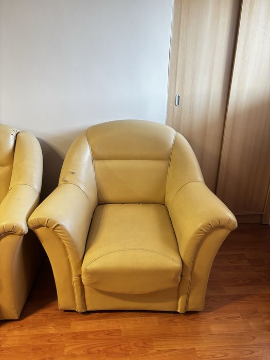 Set canapea extensibilă + 2 fotolii