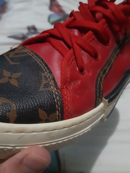 Срочно продаются Оригинальные кеды Louis Vuitton
