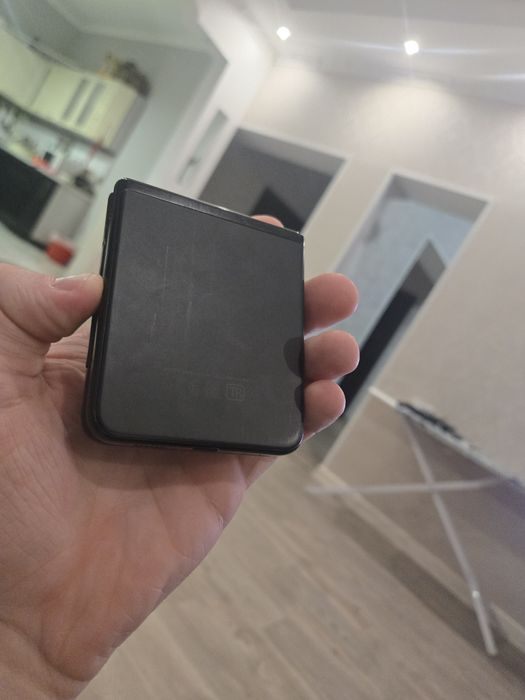 Samsung Z Flip 3 8/256Gb Black