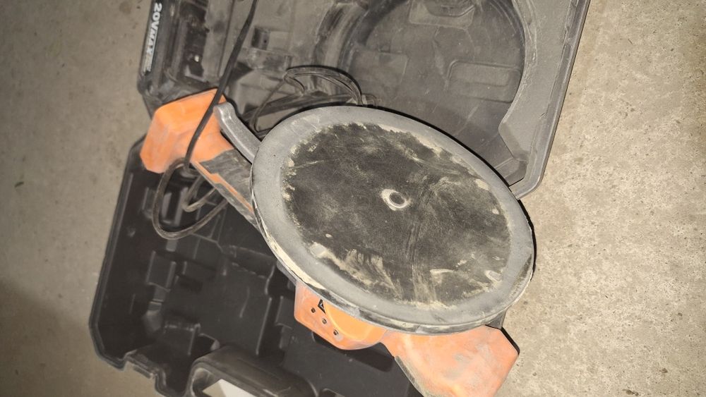 Прадается вакуумныи вибратор