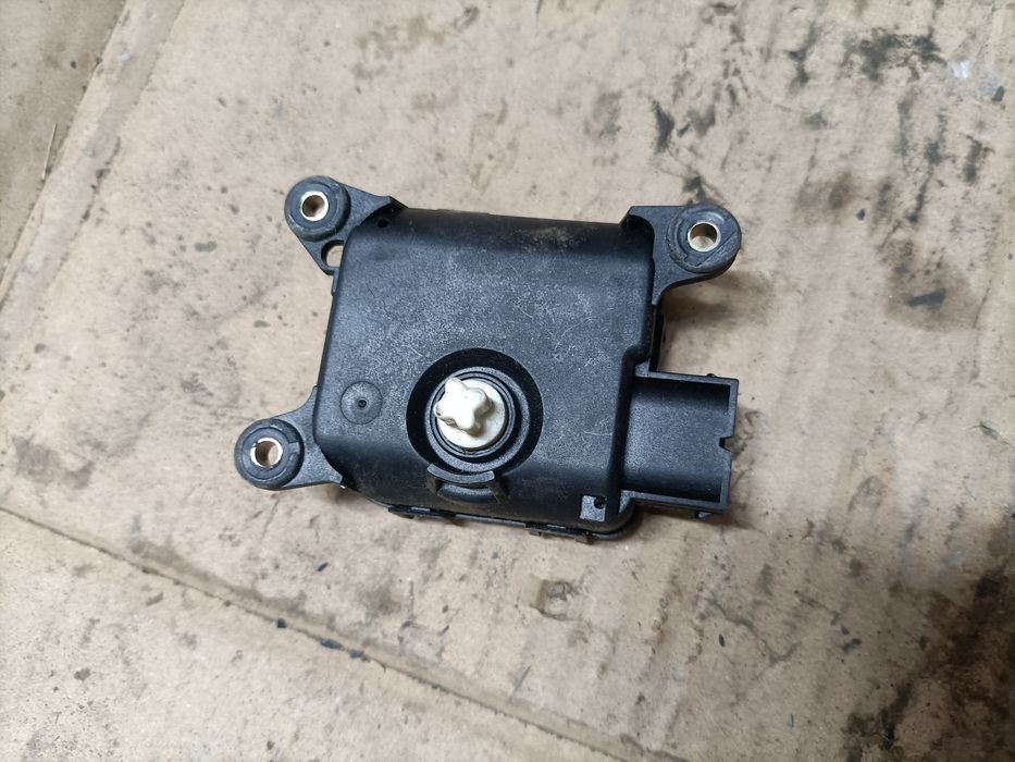 Motoras climatizare Opel Astra G Zafira A 52475584 0132801132