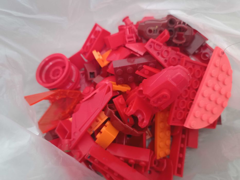 Детали конструктора лего