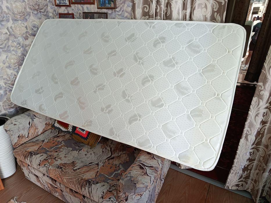 Матрац 100см*200см*20см