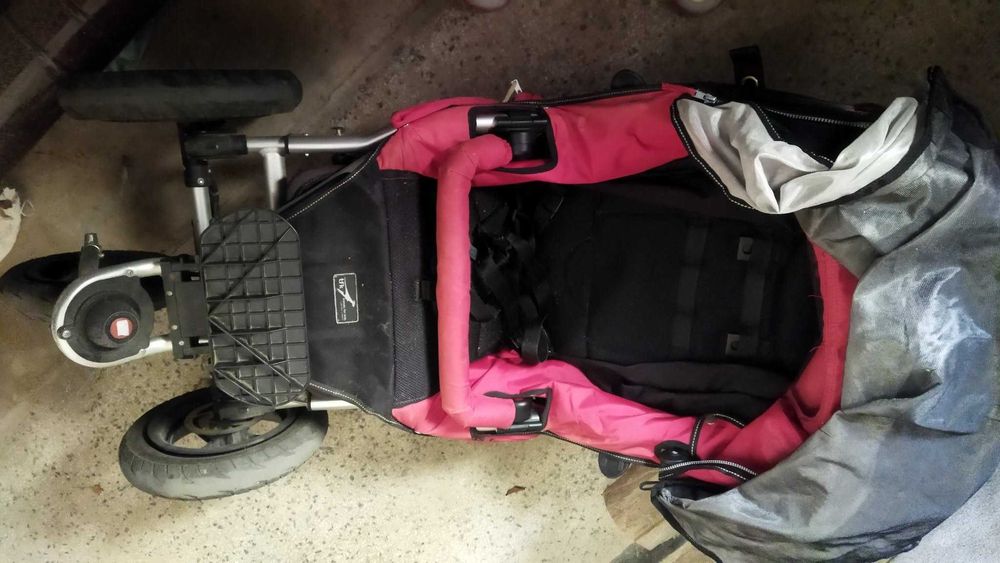 TFK Бебешка количка Joggster Lite Twist Cranberry