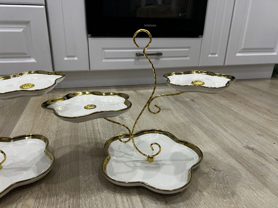 Конфетница. Этажерка. Менажница