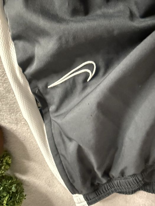 Pantaloni Nike vintage marimea M