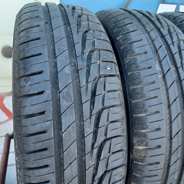 185 60 15 Uniroyal Rain Expert dot 25