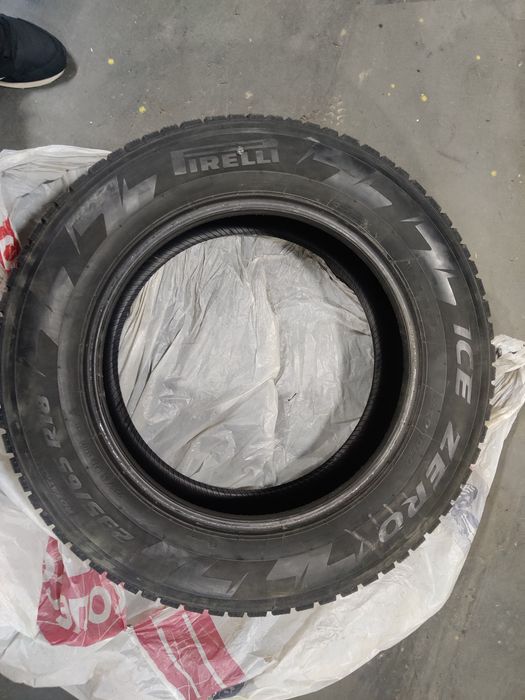 Продам шины PIRELLI шипы