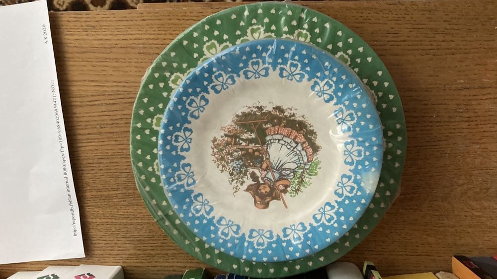 Хартиени чинии