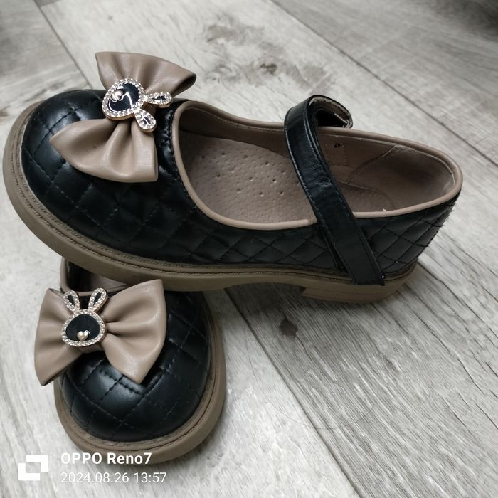 Продам туфли на девочку