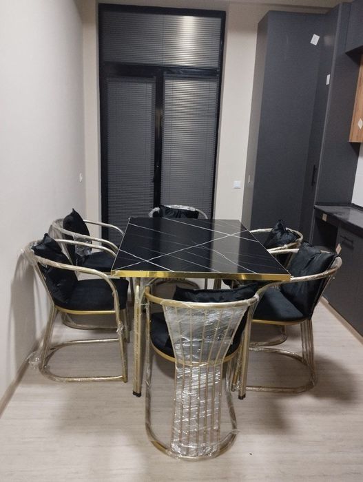 Kafe va oshxonalarga arzon va sifatli stol stullar