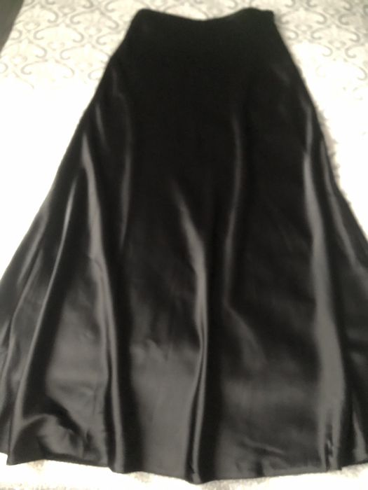 Юбка черная шикарная .