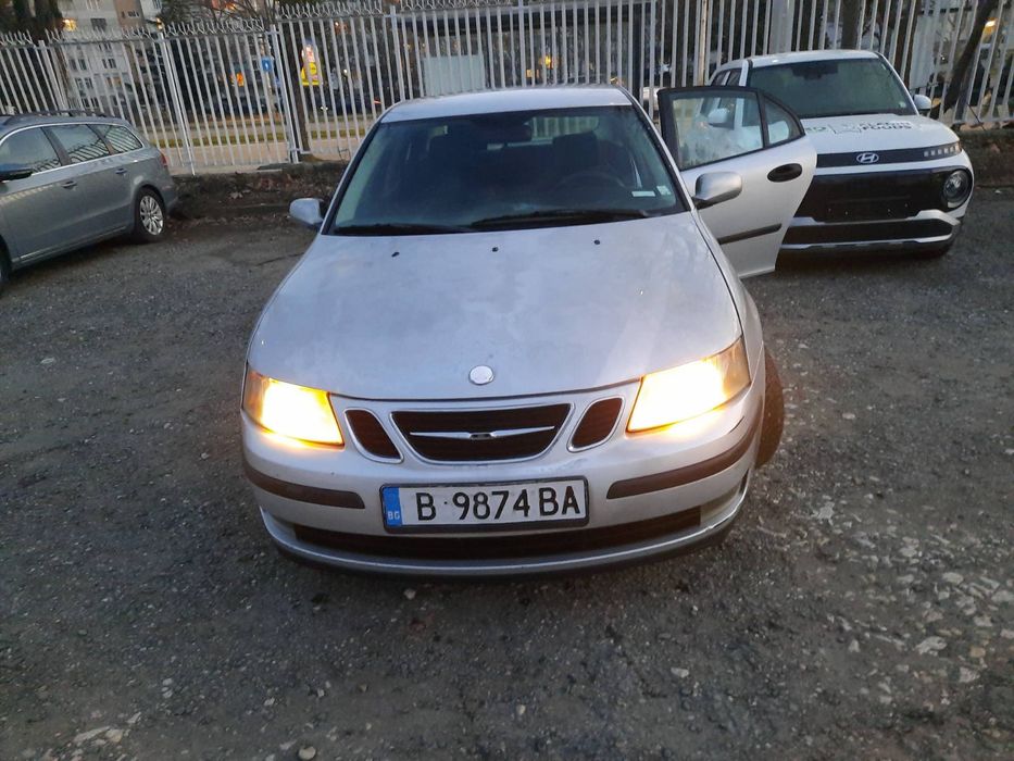 Автомобил  -Saab