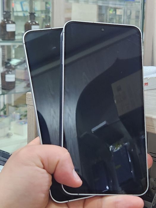 Samsung S24 Fe xotirasi 8/128GB