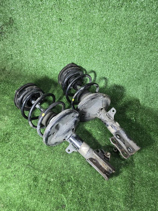 Амортизаторы стойки всборе передние Тойота Камри 10 Toyota Camry