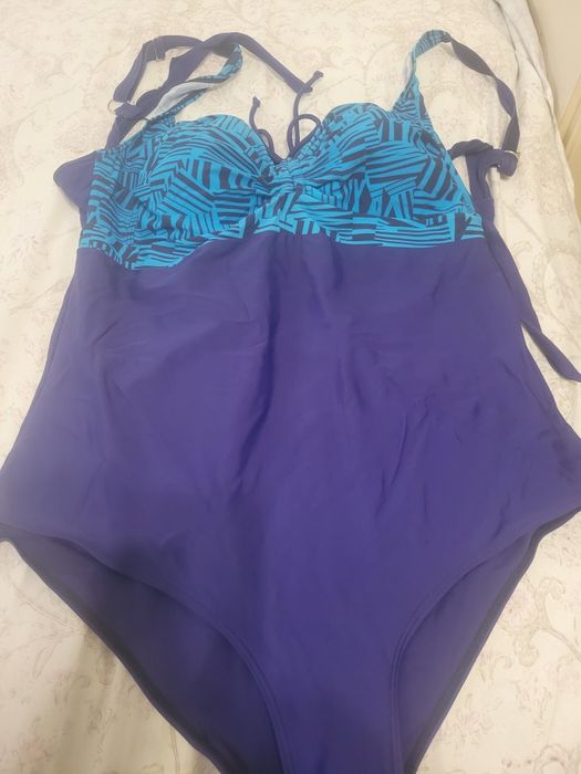 Продам купальник