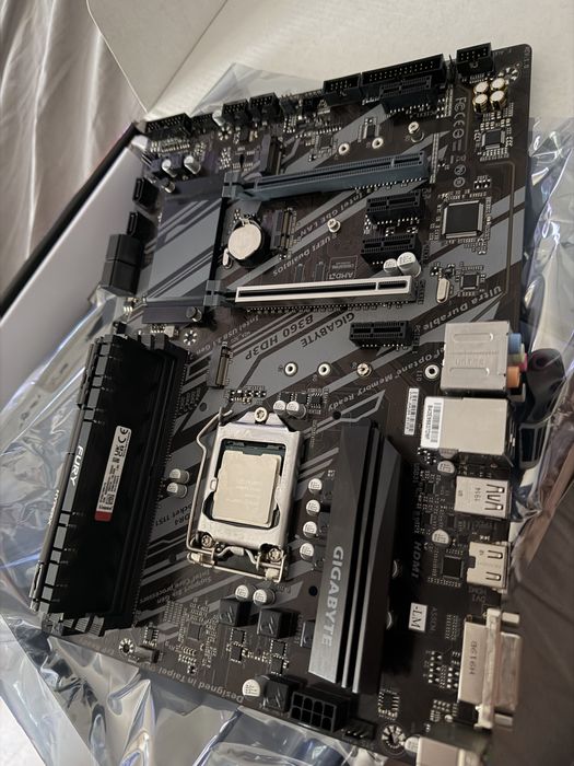 Kit placa de baza + procesor I9 9900 k + RAM 32 GB