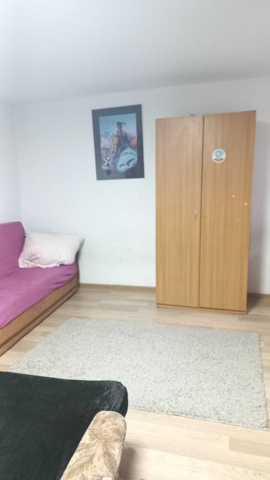 Garsoniera de închiriat!