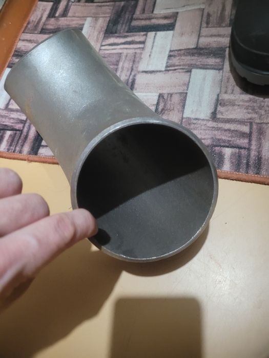 Продам отводы ,флянцы