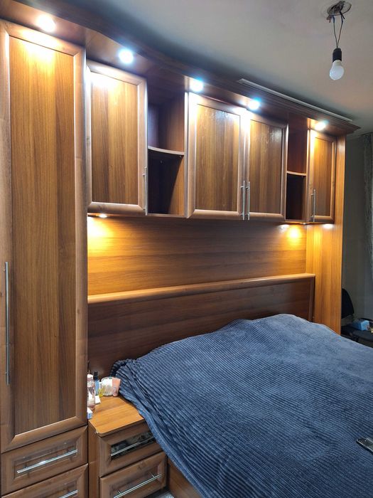 Спальный гарнитур